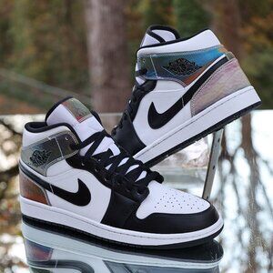 Air Jordan 1 Mid Heat Reactive